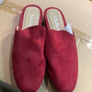 Mules made of genuine suede